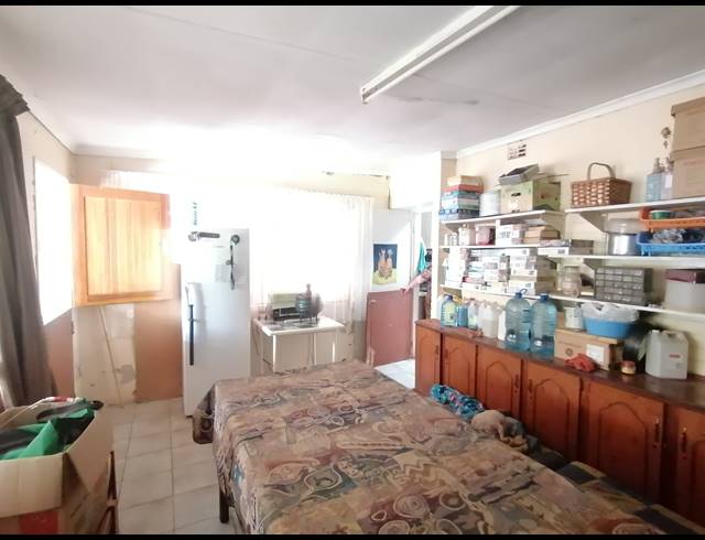 3 BEDROOM FREESTANDING FOR SALE IN STILFONTEIN EXT 4